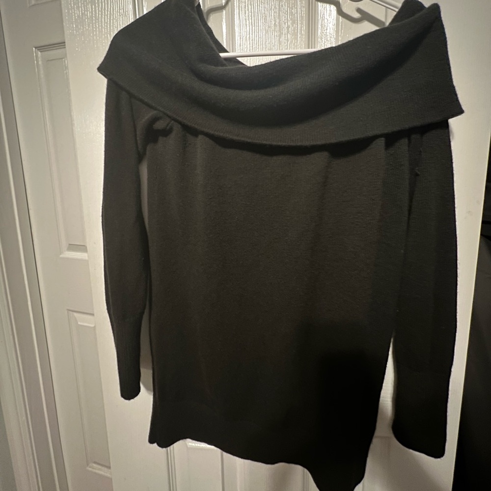 Super comfy black “Loft” off the shoulder sweater. Dress up or down. Super cute
